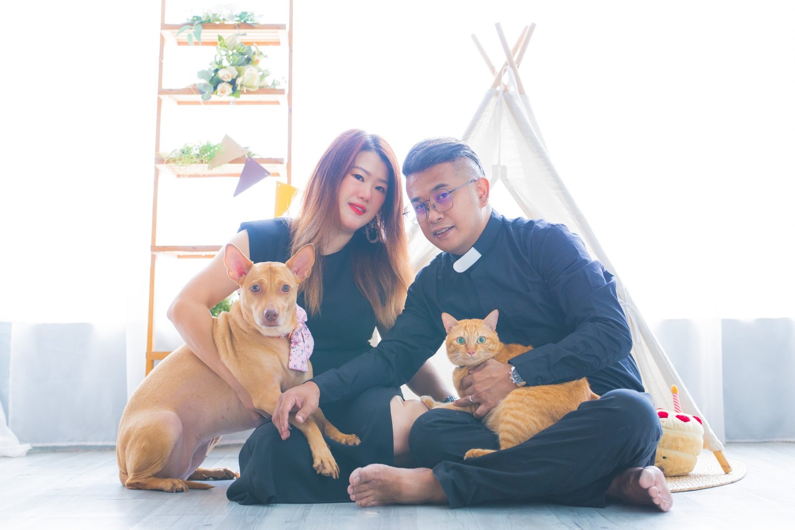 林守恩牧师与太太、Nicole 和 Teith Boy 的家庭合照